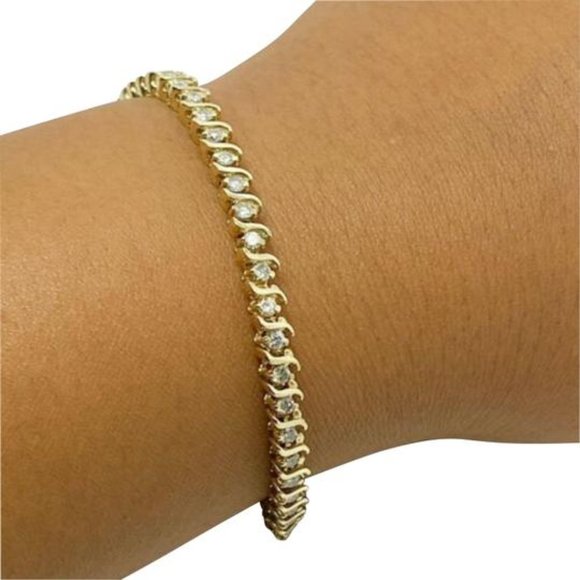 Sale! 10k Gold Tennis Diamond Carats Bracelet - Picture 2 of 16